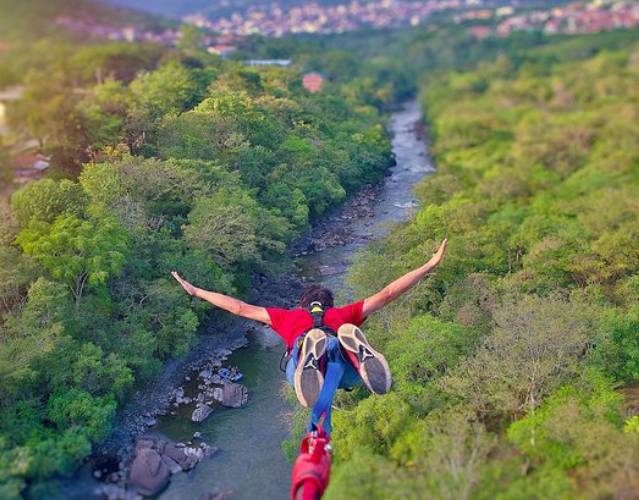 bungee-jumping