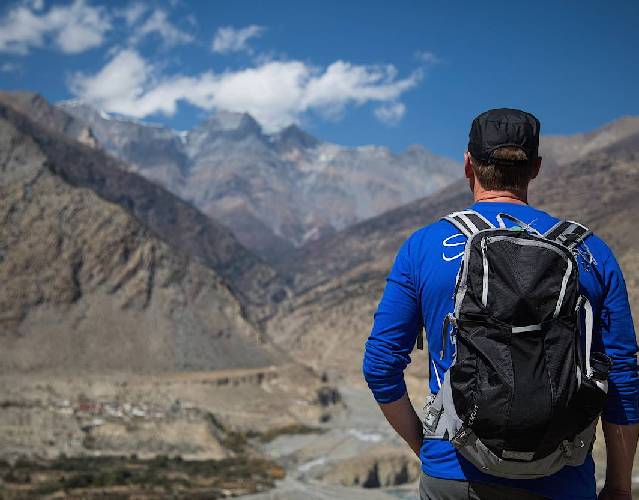trekking